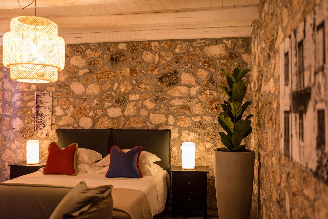 North Point Rooms Antipata エクステリア 写真